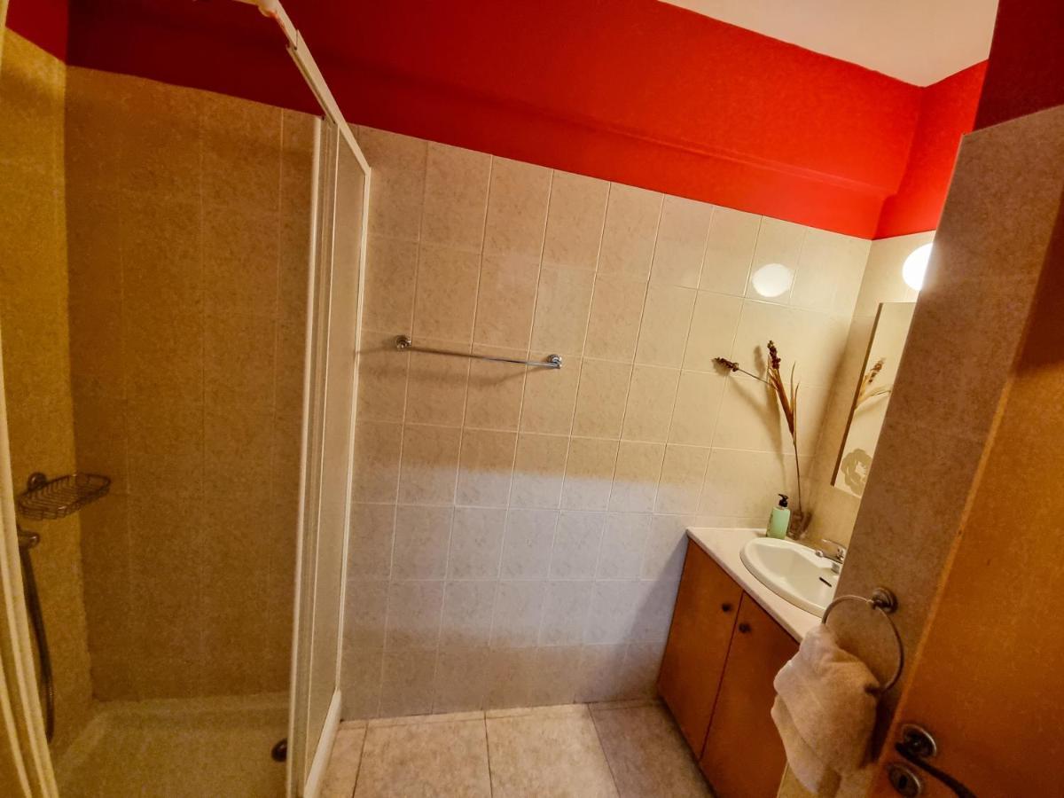 Dock Holiday Apartment Larnaca Ngoại thất bức ảnh